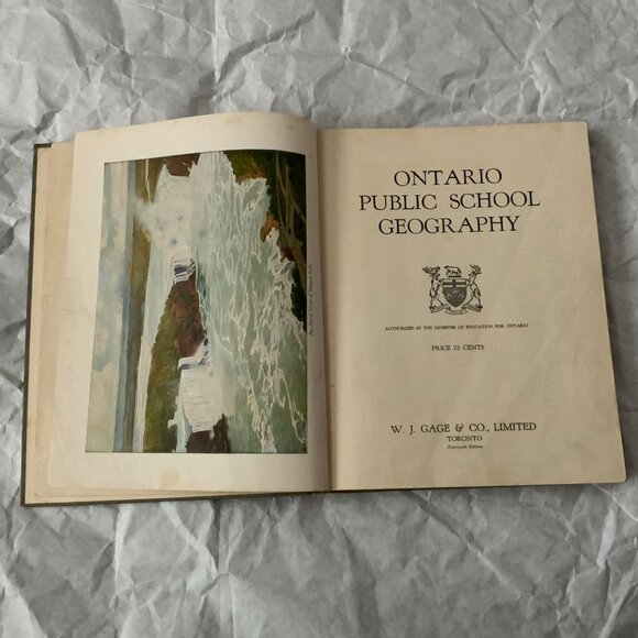 VINTAGE TEXTBOOK - ONTARIO PUBLIC SCHOOL GEOGRAPHY 1938 - Picture 3 of 10